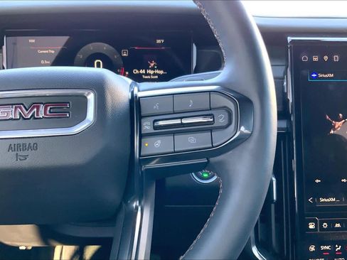 Certified 2025 GMC Acadia AT4 image 25