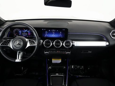 Certified 2026 Mercedes-Benz GLB 250 image 8
