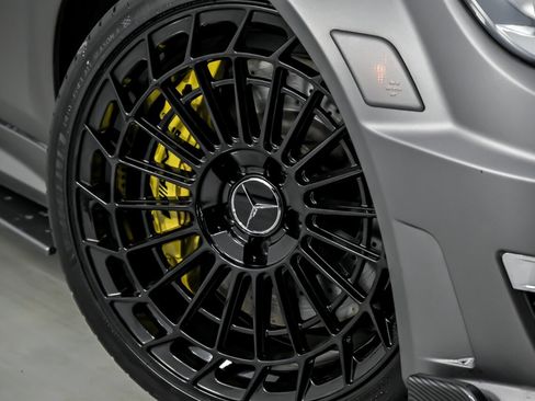 Used 2012 Mercedes-Benz C 63 AMG Sedan image 4