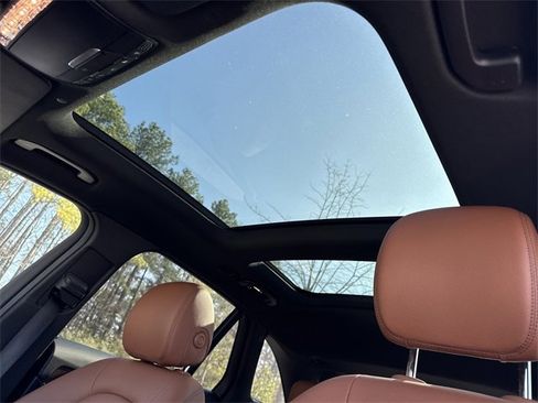 Used 2022 Mercedes-Benz GLC 300 GLC 300 image 33