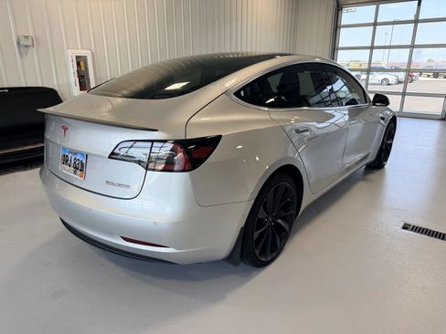 Used 2018 Tesla Model 3 Performance AWD/4WD image 3