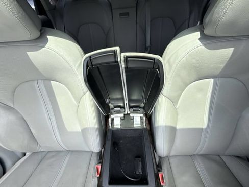 Used 2014 Audi A8 3.0T AWD/4WD image 21