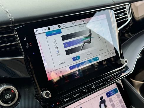 Used 2023 Jeep Grand Wagoneer Series II w/ Quick Order Packagew 28T image 32