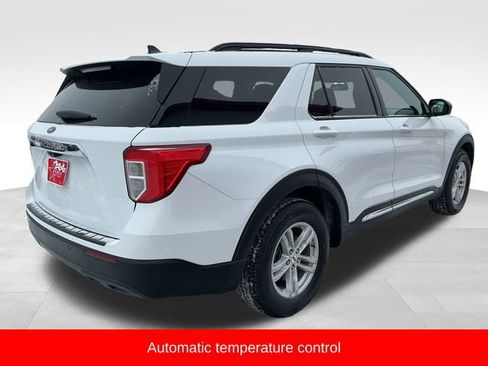 Used 2021 Ford Explorer XLT image 7