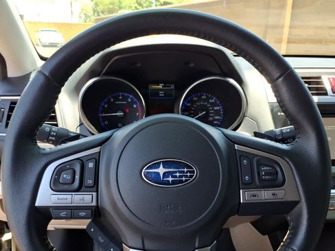 Used 2017 Subaru Outback 2.5i Limited AWD/4WD image 30