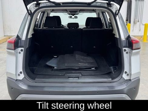 Used 2023 Nissan Rogue SV image 13