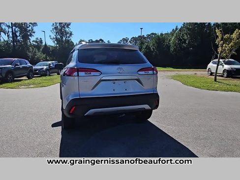 Used 2022 Toyota Corolla Cross LE image 28