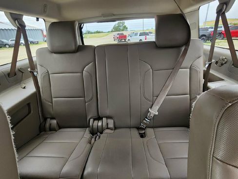 Used 2015 Chevrolet Suburban LTZ AWD/4WD image 22