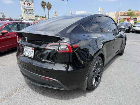 Used 2021 Tesla Model Y Long Range AWD/4WD image 15