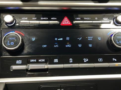 Used 2024 Hyundai Santa Fe XRT AWD/4WD image 18