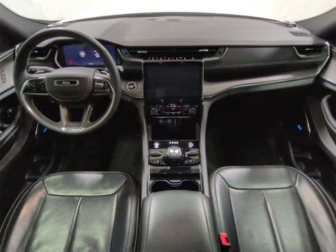 Certified 2023 Jeep Grand Cherokee L Overland image 16