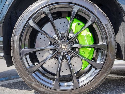 Used 2019 Lamborghini Urus AWD/4WD image 7