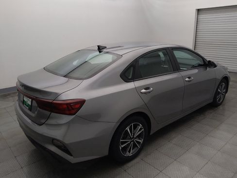 Used 2024 Kia Forte LXS FWD image 9
