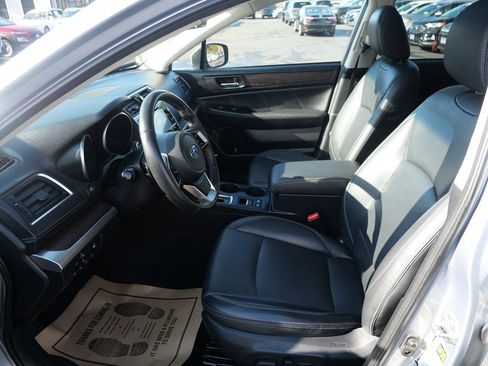 Used 2018 Subaru Outback 2.5i Limited image 10