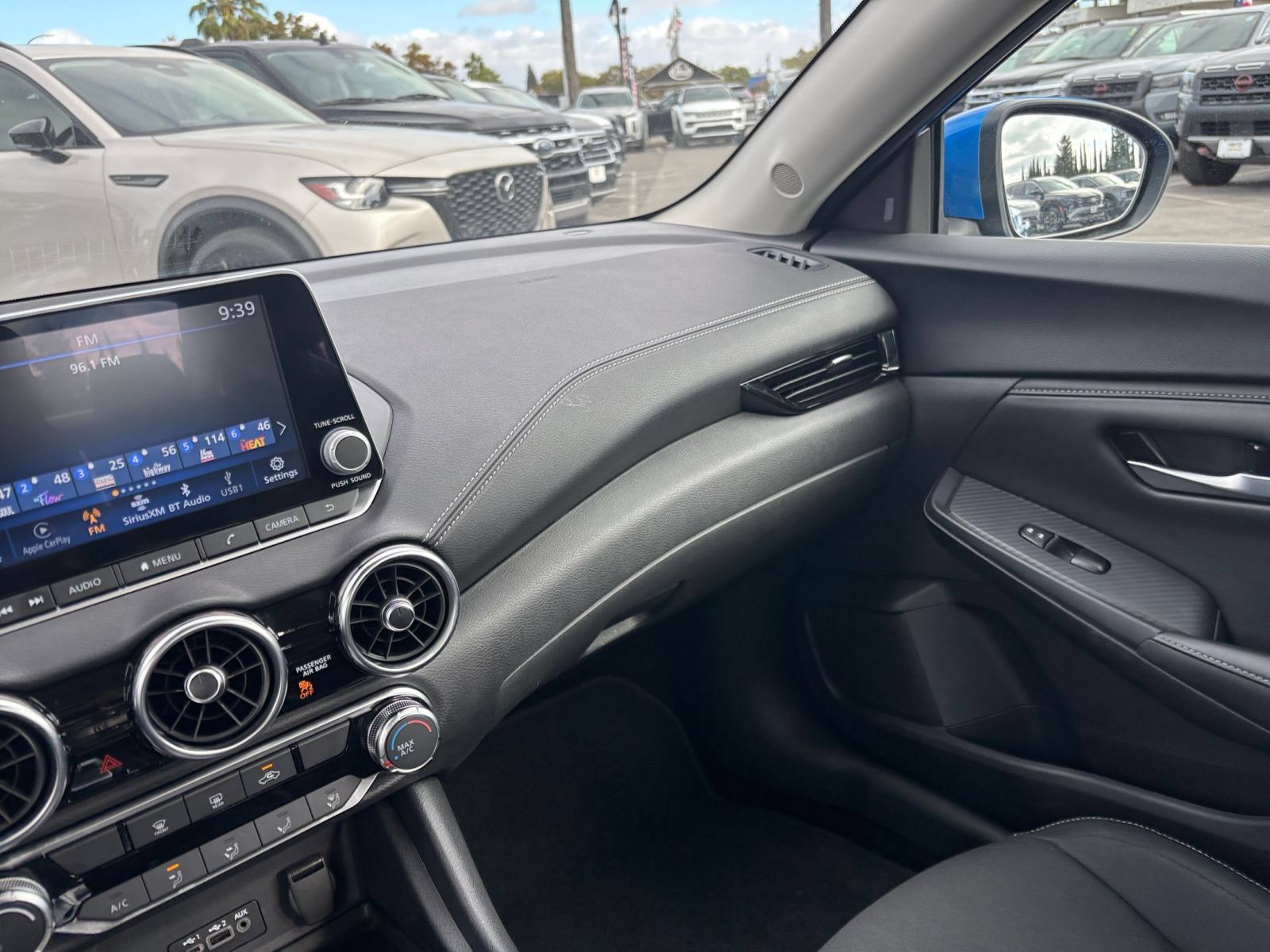 Used 2025 Nissan Sentra SV FWD image 32