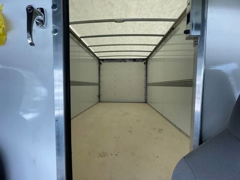 New 2024 Ford E-450 and Econoline 450 Super Duty w/ Power Windows & Locks Group image 25