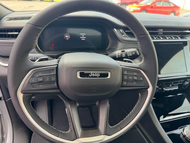 New 2025 Jeep Grand Cherokee Laredo X w/ Luxury Tech Group I AWD/4WD image 41