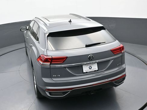 Used 2021 Volkswagen Atlas Cross Sport SE image 33