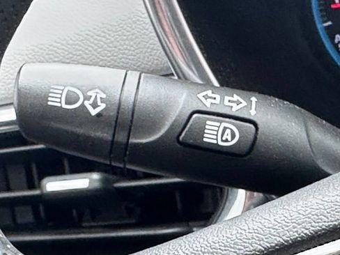 Used 2020 Chevrolet Equinox LS w/ LPO, Floor Liner Package FWD image 19