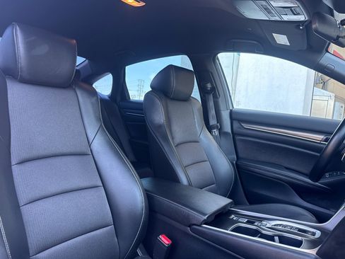 Used 2022 Honda Accord Sport image 26