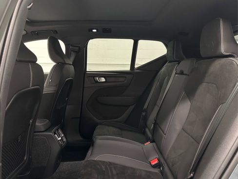 Used 2023 Volvo XC40 Recharge Plus w/ Protection Package Premier image 15