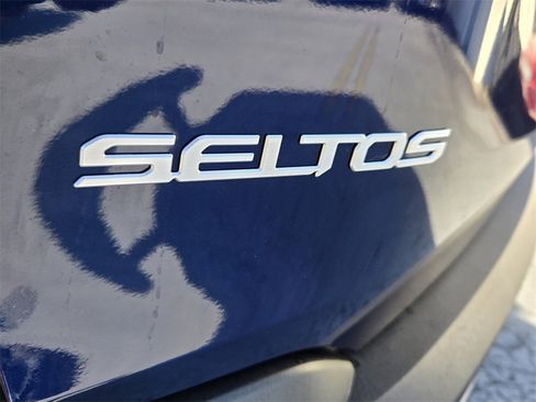 New 2026 Kia Seltos LX image 5