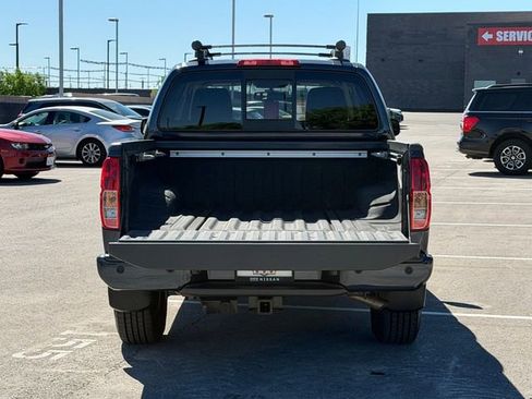 Certified 2021 Nissan Frontier PRO-4X w/ Pro-4x Utility Package image 4