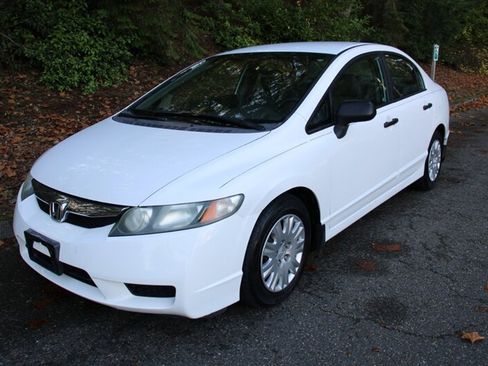 Used 2009 Honda Civic DX-VP image 1