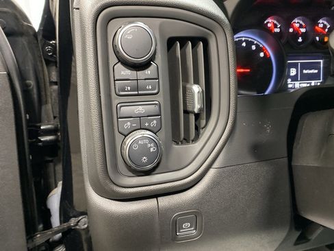 Used 2021 Chevrolet Silverado 1500 Custom Trail Boss image 25