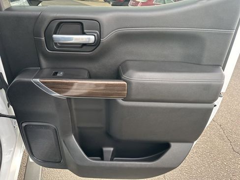 Certified 2021 Chevrolet Silverado 1500 RST image 25