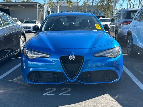 Used 2018 Alfa Romeo Giulia Ti Sport w/ Quick Order Package 22U Sport image 5