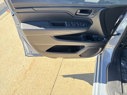 Used 2023 Honda Odyssey Sport image 10