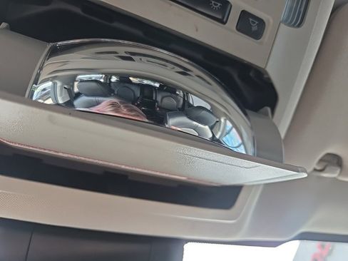 Used 2022 Toyota Highlander XLE image 71