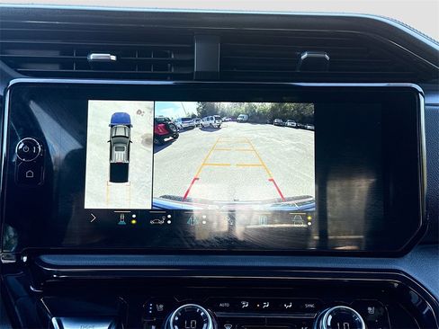 Used 2022 GMC Sierra 1500 AT4 w/ AT4 Premium Package image 14