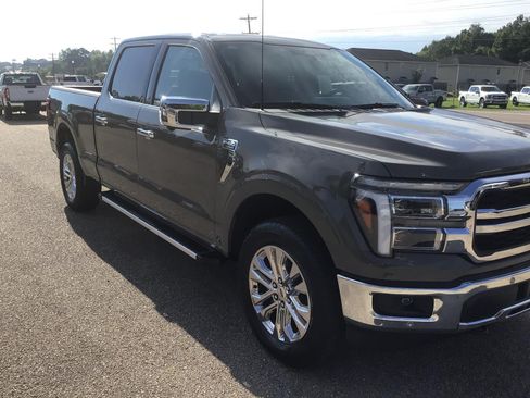 New 2026 Ford F150 Lariat w/ Equipment Group 501A Mid AWD/4WD image 8
