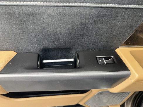 Used 2021 Ford F150 Lariat image 29