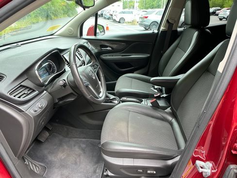 Used 2022 Buick Encore Preferred w/ Safety Package AWD/4WD image 9
