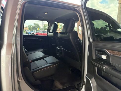 Used 2021 RAM 2500 Laramie w/ Chrome Appearance Group RWD image 6