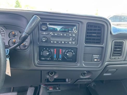 Used 2003 Chevrolet Silverado 1500 W/T RWD image 13