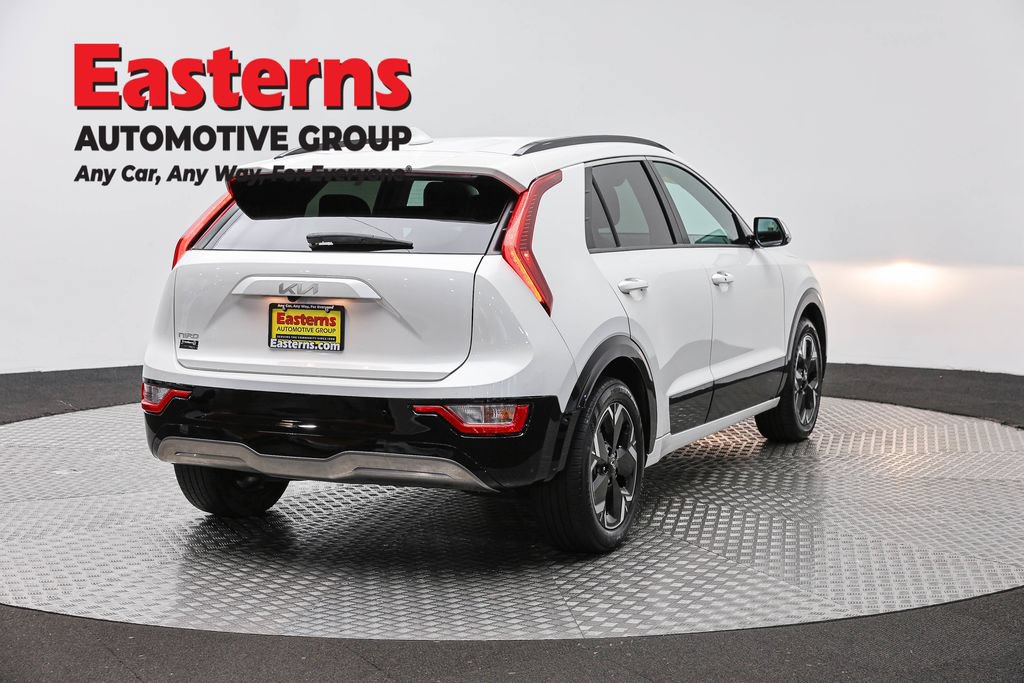 Used 2023 Kia Niro Wind w/ Wind Preserve Package FWD image 6
