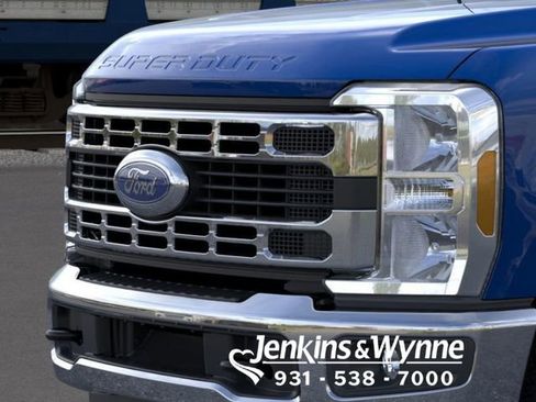 New 2026 Ford F250 XLT w/ FX4 Off-Road Package AWD/4WD image 17
