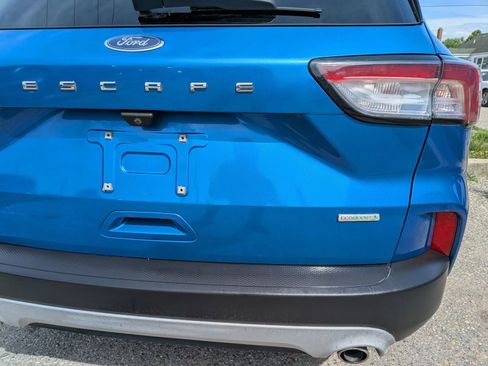 Used 2020 Ford Escape SE FWD image 15