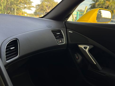 Used 2016 Chevrolet Corvette Stingray Coupe w/ 2LT Preferred Equipment Group image 20