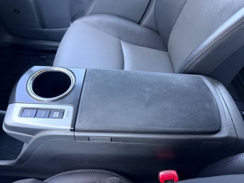 Used 2012 Toyota Prius V Five FWD image 47