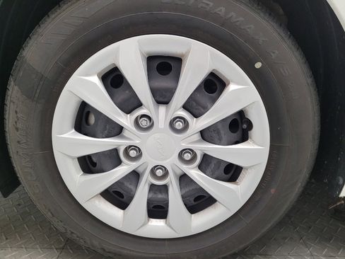 Used 2022 Kia Forte Sedan FWD image 31