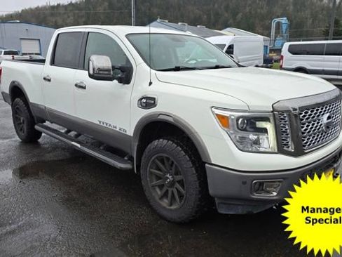 Used 2019 Nissan Titan Platinum Reserve w/ Platinum Utility Package image 3