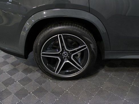 New 2026 Mercedes-Benz GLS 450 4MATIC image 11