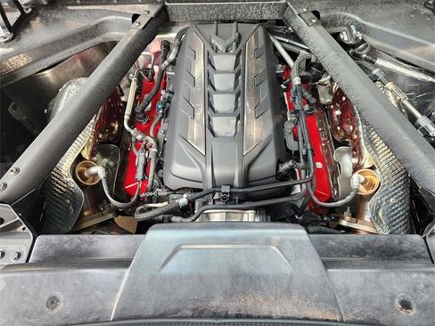 Used 2021 Chevrolet Corvette Stingray Preferred Cpe w/ Z51 Performance Package RWD image 35