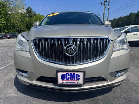 Used 2016 Buick Enclave Leather FWD image 2