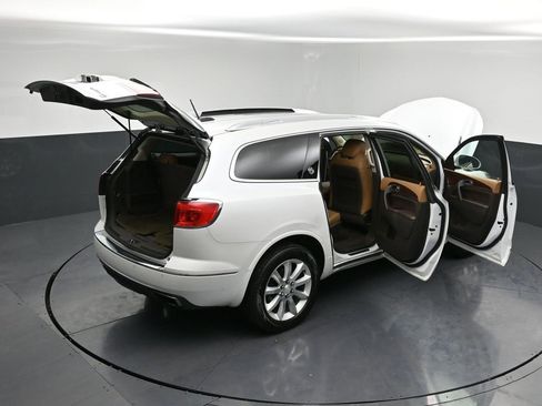 Used 2017 Buick Enclave Premium image 35